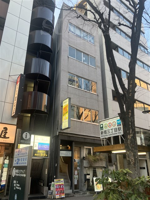 新宿三丁目 徒歩1分 構造:鉄筋コンクリート造