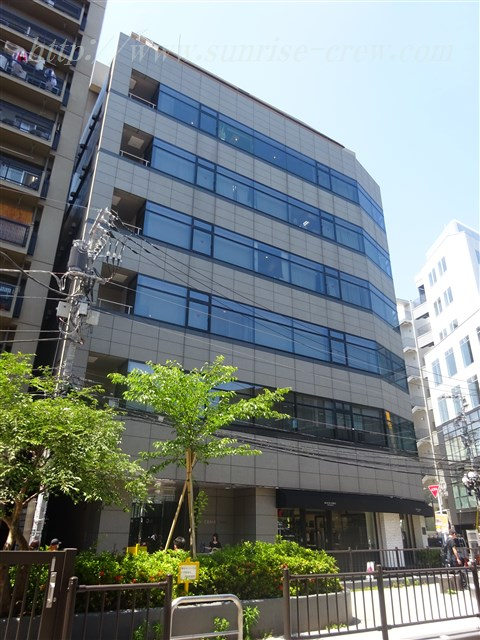 明治神宮前 徒歩6分 構造:鉄骨鉄筋コンクリート造